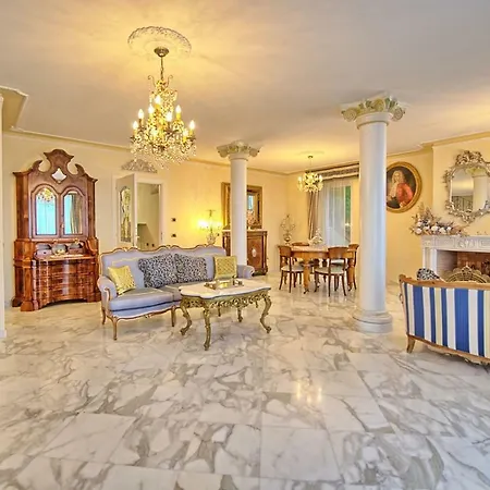 Sophia Villa Corsanico-Bargecchia